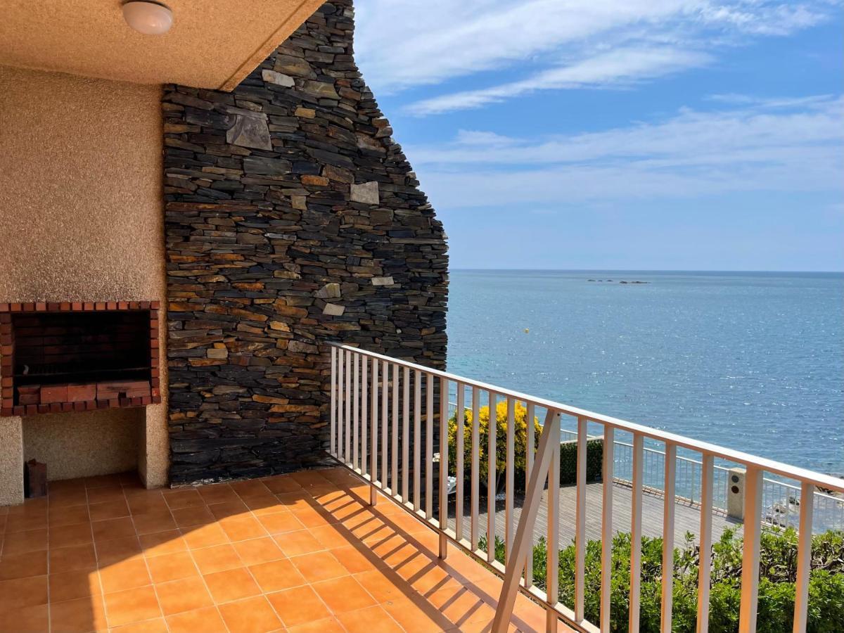 Luminoso Apartamento Frente Al Mar Con Piscina Roses Bagian luar foto